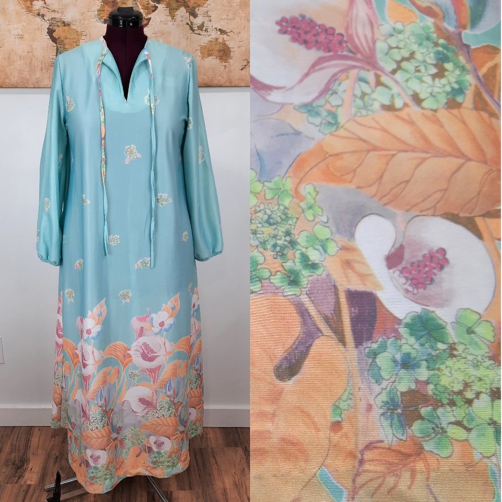 Vtg 70s falling flowers house dress - Handmade